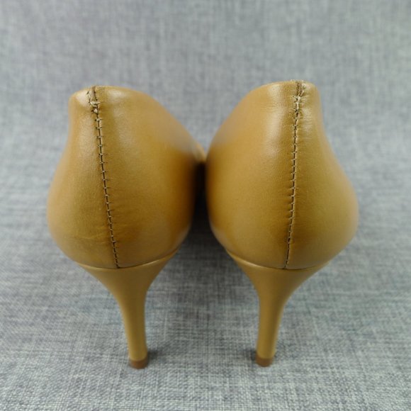 Tory Burch Nude/Tan Leather Stiletto Pumps Size 6 - Picture 3 of 16